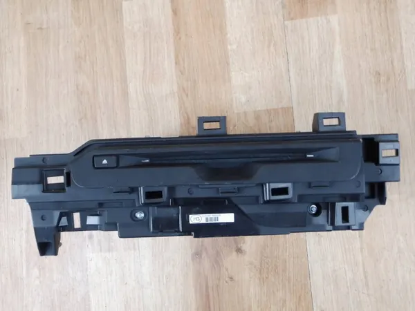 Navegador radio Lexus UX OEM 86140-76E41 image 4