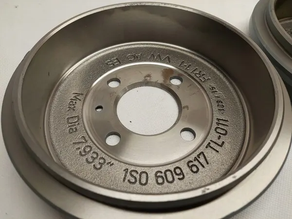 SEAT MII Takajarrukengät 1S0609617 Alkuperäiset image 8