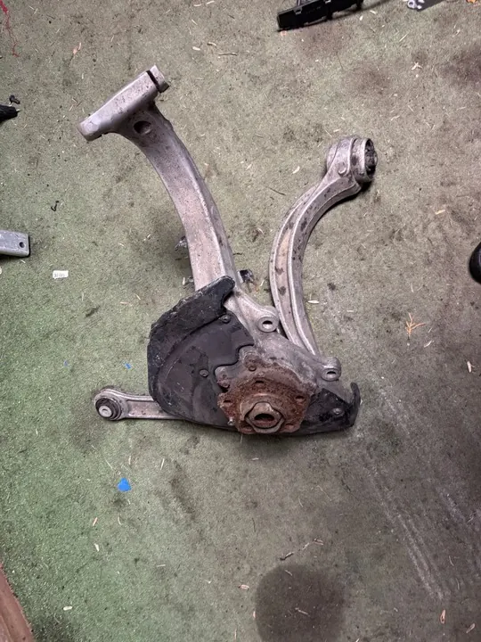 Audi SQ7 Rotule avant gauche 4M0407241J image 4