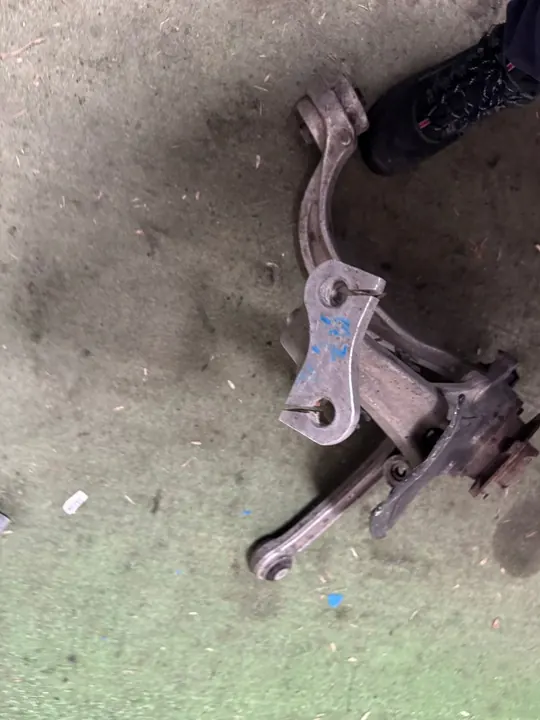 Audi SQ7 Rotule avant gauche 4M0407241J image 5