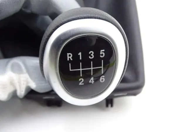 Moldura pomo mudanças BMW OEM 2396394 - Usado image 5