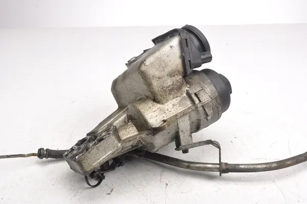 VOLVO S60 II 2.5 T5 Olje Filterhus 31338684 image 2