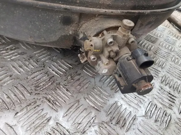 Kit LPG OEM GFJDGFHJ-879678 para Dacia Sandero 1.4 image 4