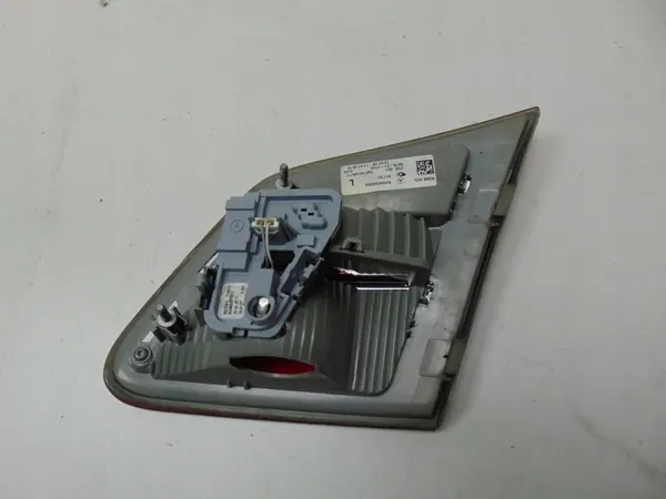 MERCEDES ACHTERLAMP B KLASSE W246 A2469066300 image 4