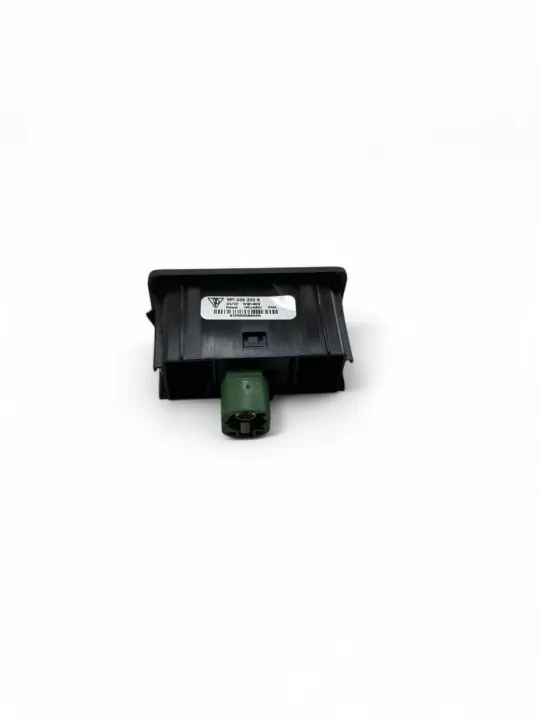 Porsche 911 991 USB-pistorasia OEM 9P1035222B image 8