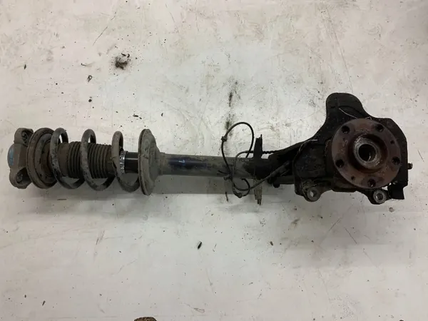 OEM 4UT0W0JTEX1 Amortecedor MacPherson Direito - Usado image 2