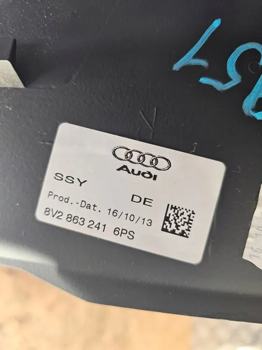 Mittentunnel Audi A3 8V OEM 8V2863241 - Begagnad image 8