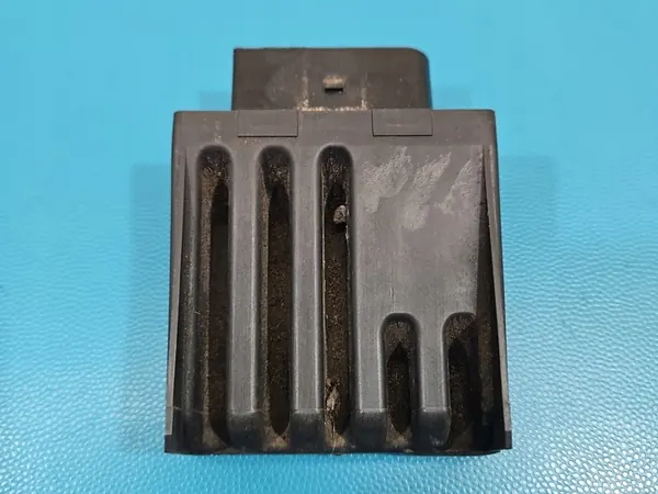 Bränslepumpmodulkontroller Skoda Octavia III 3Q0906121A image 2