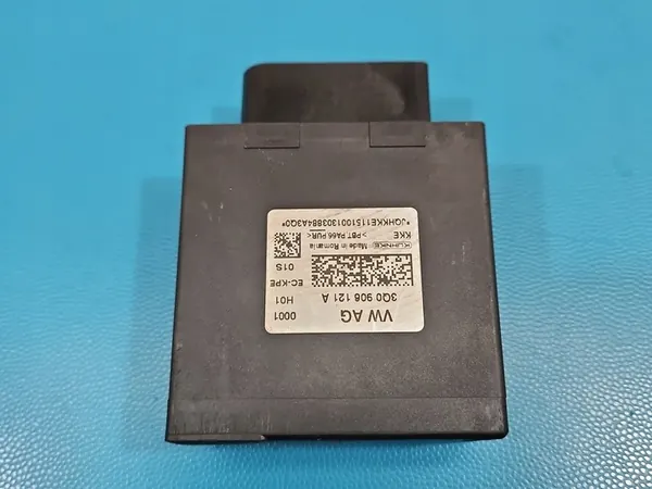 Bränslepumpmodulkontroller Skoda Octavia III 3Q0906121A image 4