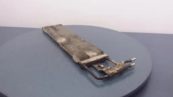 Resfriador de Combustível VW Touran 1K0203491B image 2