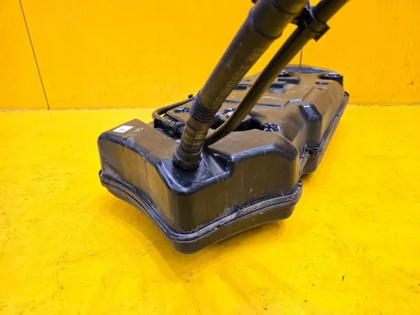 Tanque AdBlue OEM A0994712500 Mercedes GLE image 4