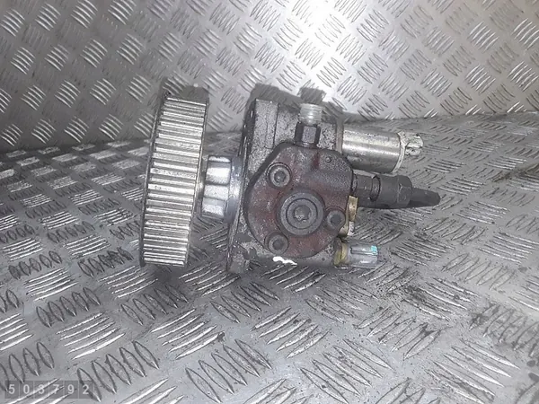 Bomba de combustível Toyota Avensis 2003 2000td 221000g010 image 2