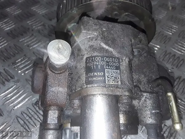 Bomba de combustível Toyota Avensis 2003 2000td 221000g010 image 5