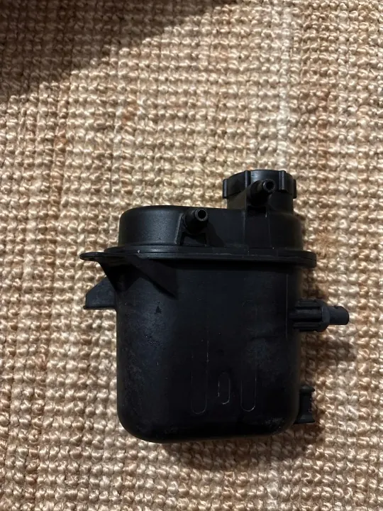 Réservoir OEM HY53-19B518-AD pour Aston Martin DBX image 2
