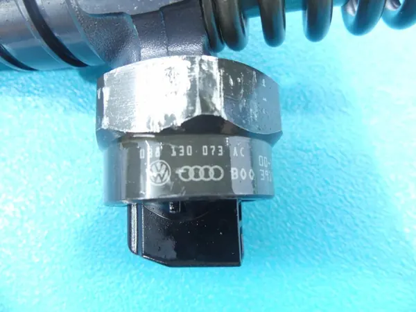 Pompe à lave-glace OEM 0414720029 testée 1.9 TDI image 4
