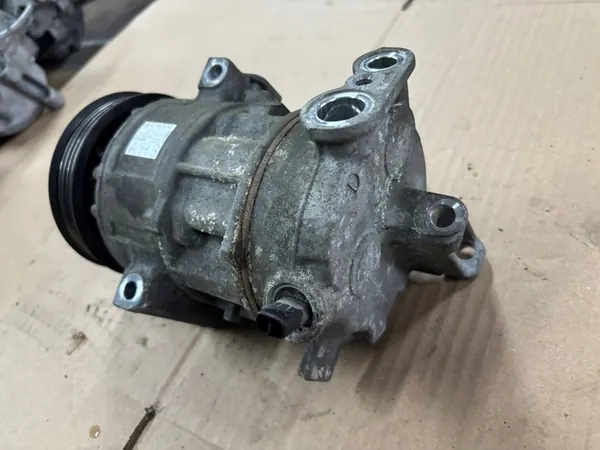 Compressore A/C Opel Corsa D Meriva A OE image 4