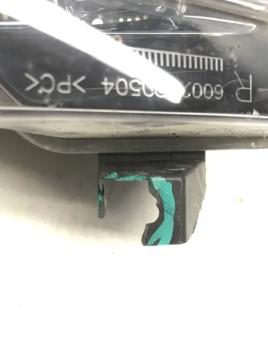 Tesla Model 3 Halogen Rechts Scheinwerfer OEM 107739600D image 3