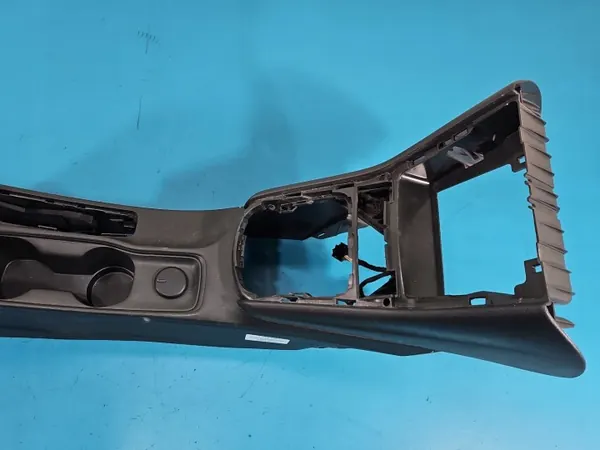 Accoudoir tunnel OEM IMPRK1552220 pour Opel Astra V K image 3
