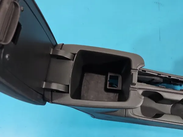 Accoudoir tunnel OEM IMPRK1552220 pour Opel Astra V K image 4