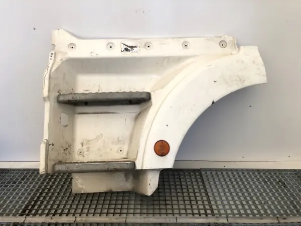OEM 81615100711 Vasen ohjaamon porras MAN TGA image 2