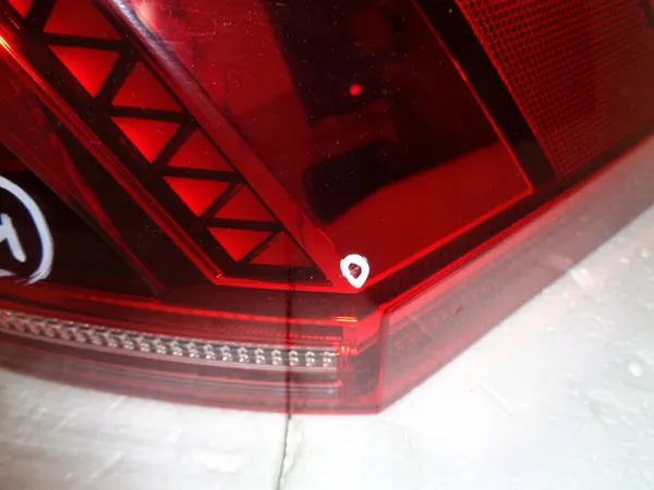 VW TIGUAN 5NA LÁMPARA TRASERA LED DERECHA 5NA945208C image 3