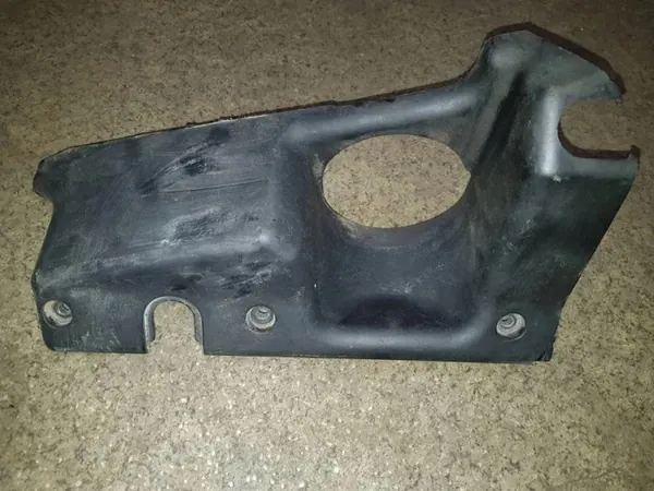BMW Motorraumteil OEM 11142247597 - Gebraucht image 2