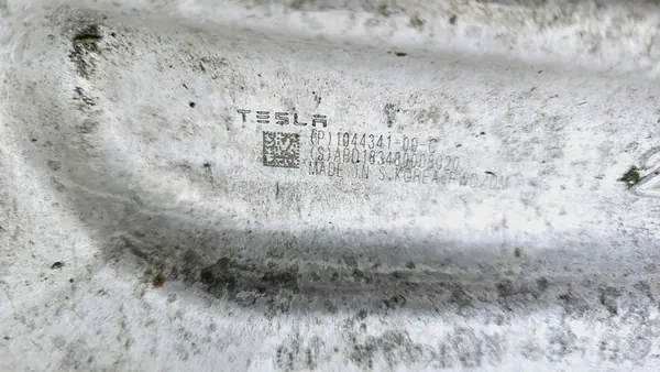 Braccio di controllo anteriore sinistro Tesla Model 3 1044341-00-C image 4