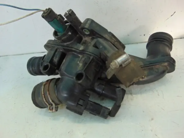 Boîtier de thermostat OEM Ilza-137059- pour Peugeot 207 image 2