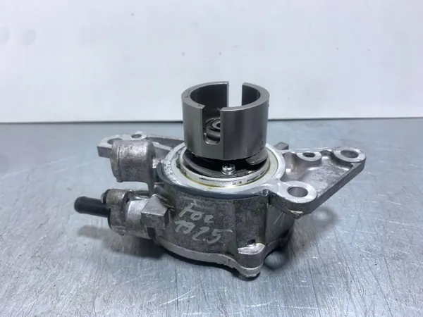 Pompe à vide Subaru OEM FBZ26264 - Occasion image 2
