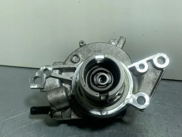 Pompe à vide Subaru OEM FBZ26264 - Occasion image 5