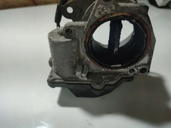 Válvula de Aceleração Volkswagen Polo 2008 1.4L 03G128063Q image 2