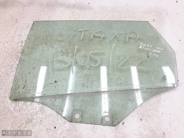 Audi A3 dörrglas OEM e143r001057 - Begagnad image 2