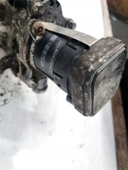 Válvula EGR OEM 00005320C5 para Mercedes Sprinter 2.2L image 3