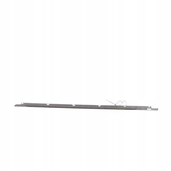 VW Golf Mk5 Höger Framdörrlist OEM 1K4837478D image 8