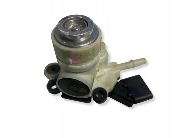 Gebruikte SEAT OE AdBlue-pomp OEM F01C250168 image 2