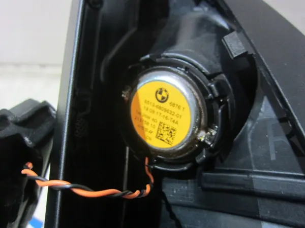 Altavoz triángulo puerta Hi-Fi BMW OEM 65136809630 image 6
