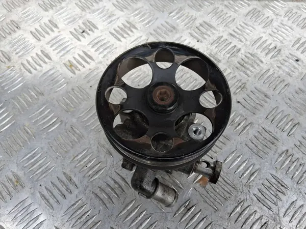 SERVOSTYRNINGSPUMP CHEVROLET CRUZE 2.0 96985600 image 2