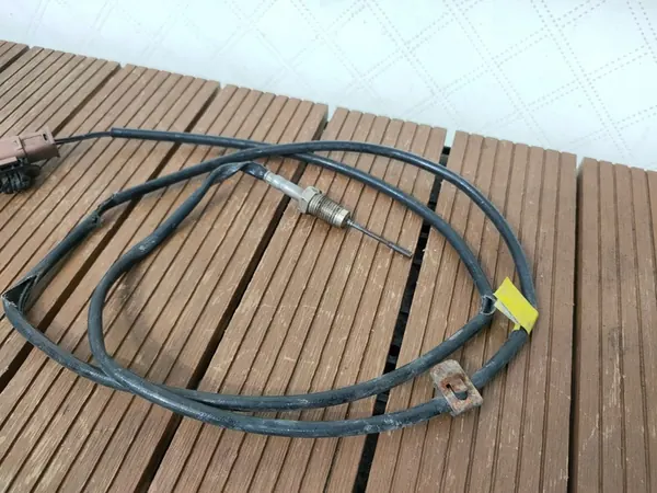 Peugeot OE 9687467980 Sensor de Temperatura de Escape image 3