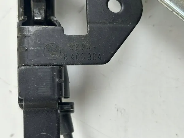 OEM 8408497 Actuador de cerradura portón BMW X5 E53 image 4