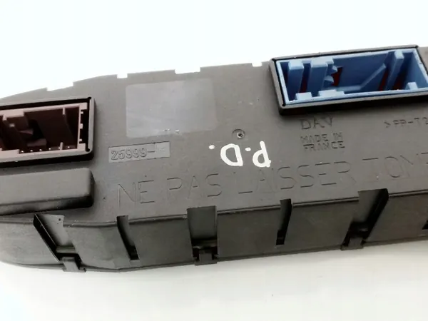 Módulo de puerta Peugeot 607 OEM 2599903 - Usado image 4