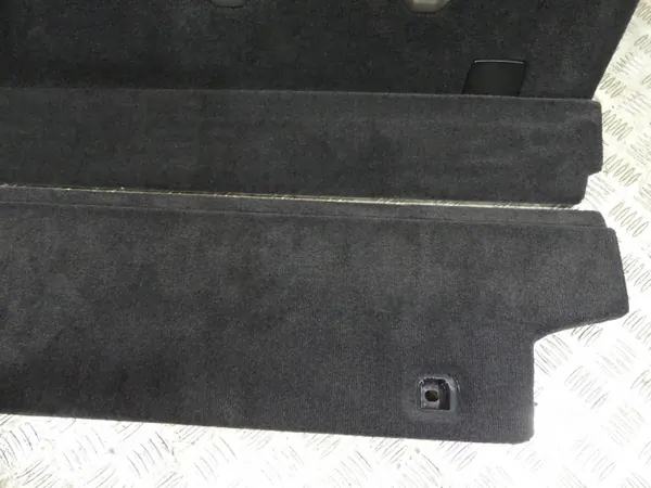 BMW X5 G05/F95 Tavaratilan pohja OEM 5A0B6D4 - 33t km image 4