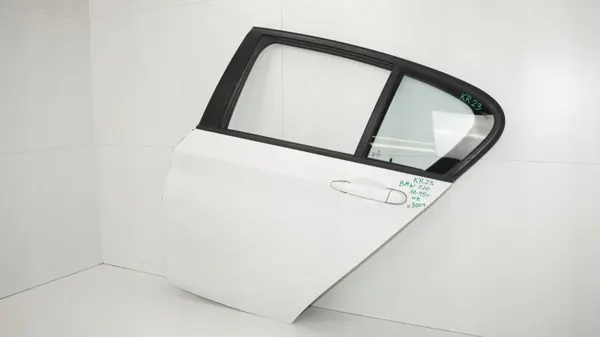 BMW F20 Linke Hintertür OEM 360188386 - Gebraucht image 3