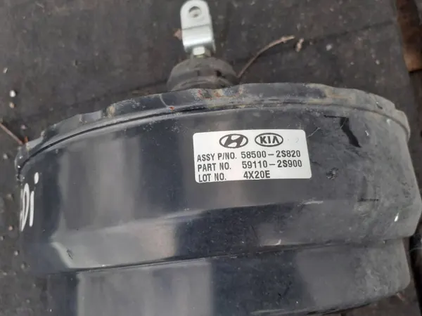 Bomba servofreno Hyundai ix35 OEM 585002S820 image 4