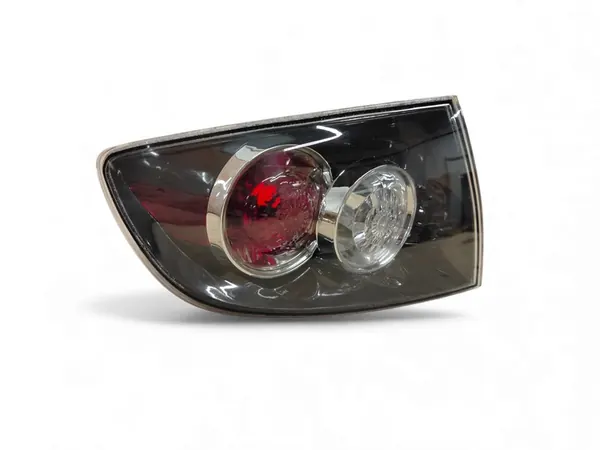 Luz trasera izquierda Mazda 3 BK 03-09 image 2