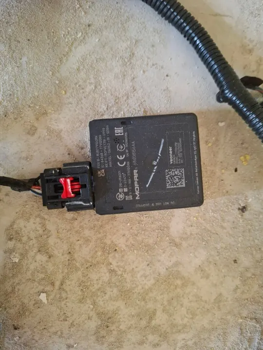 OEM 68499743AB Dodehoeksensor voor Dodge Durango image 4