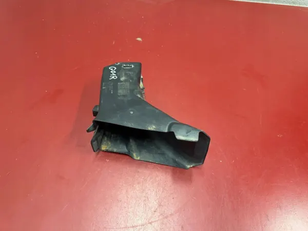 BMW X3 G01 Bremsenkühllufteinlass OEM 7400004 image 2