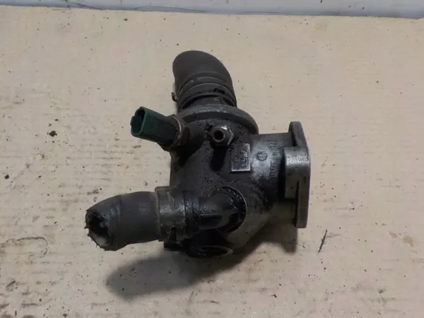 Termóstato Opel OE 55202510 - Estado usado image 3