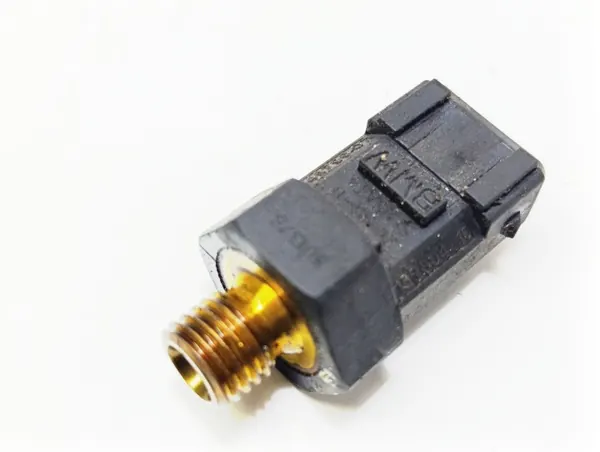 Sensor de pressão de óleo BMW OE 7549796 - Usado image 2