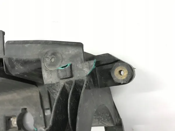 Porsche Macan 95B framstötfjädersförstärkning OEM 95B805241 image 6