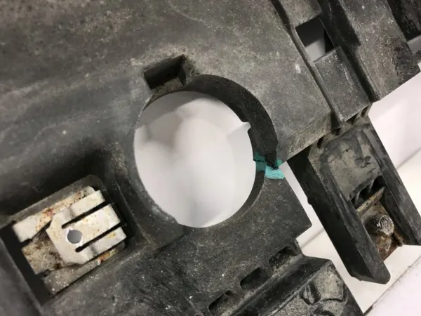 Porsche Macan 95B framstötfjädersförstärkning OEM 95B805241 image 7